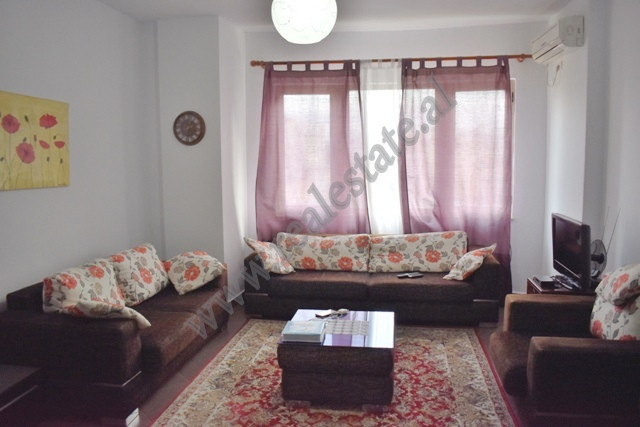 One bedroom apartment &nbsp;for rent in Mine Peza street near the Prosecutors Office of Tirana.
Is 
